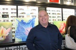 Mike Cluett at Art show for United Way of Milton